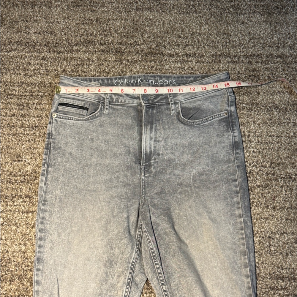 Calvin Klein High Rise Ankle Women's Gray Skinny Jeans - Size 30 - Picture 3 of 8